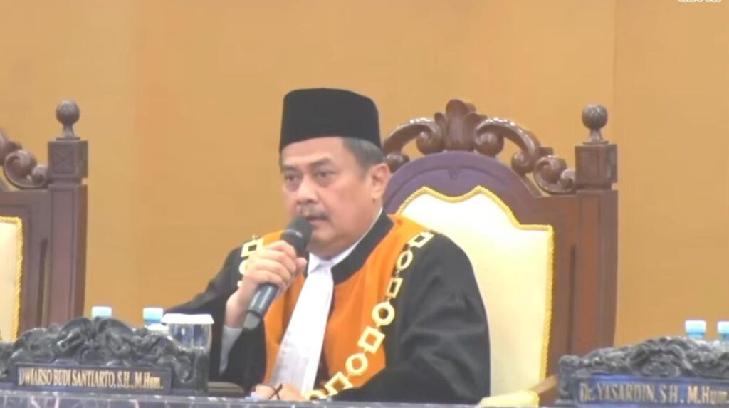 https://tempolitik.com/dwiarso-budi-santiarto-terpilih-sebagai-wakil-ketua-ma-bidang-non-yudisial-kepercayaan-atas-rekam-jejak-profesional