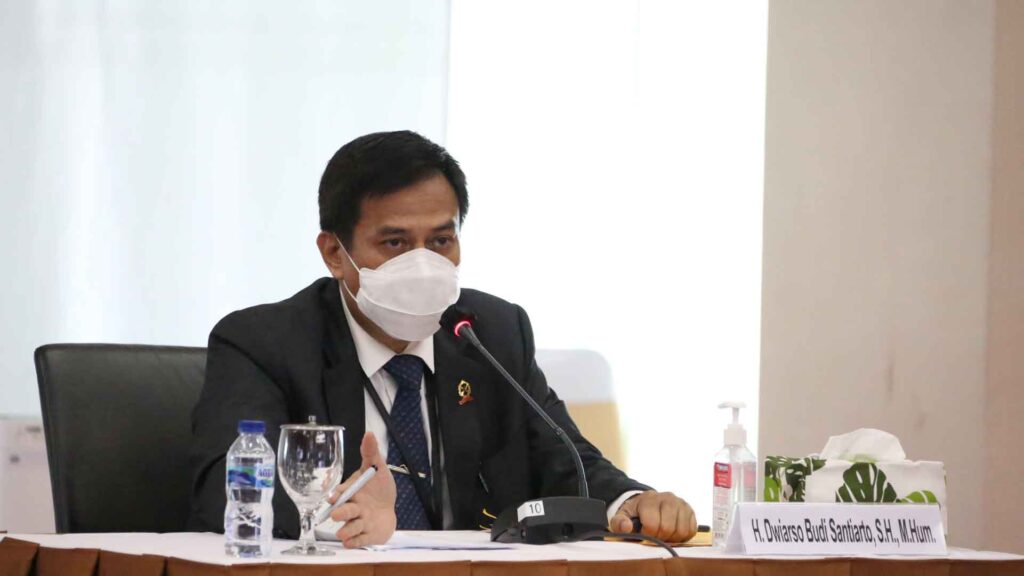 https://tempolitik.com/dwiarso-budi-santiarto-terpilih-sebagai-wakil-ketua-ma-bidang-non-yudisial-kepercayaan-atas-rekam-jejak-profesional