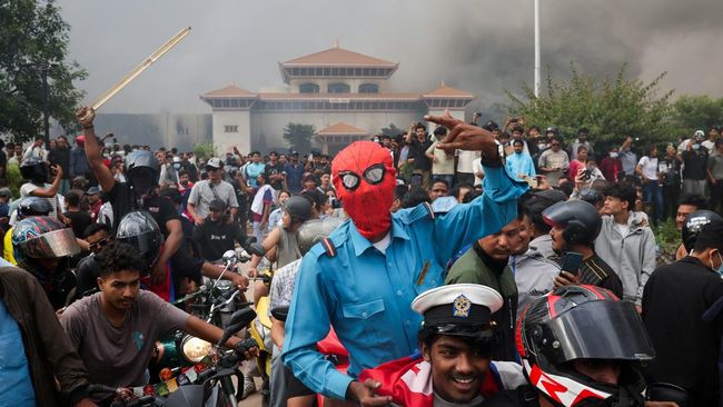 https://tempolitik.com/menteri-keuangan-nepal-jadi-sasaran-amukan-demonstran-dalam-kerusuhan-brutal